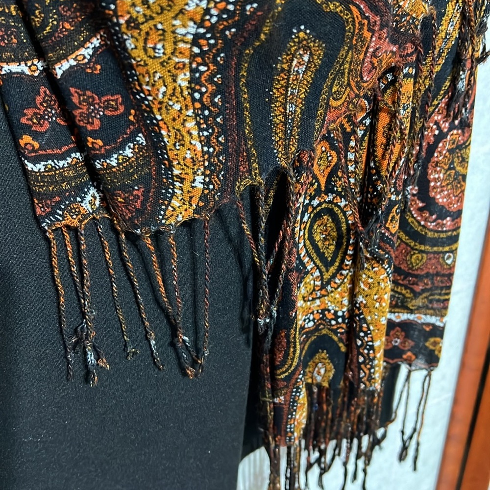 Scarf - Picture 5 of 6